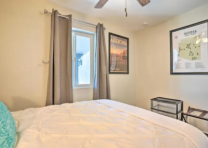 Panoramic Mtn Views: Sunset Sanctuary Holiday home