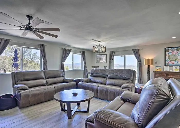 Panoramic Mtn Views: Sunset Sanctuary *