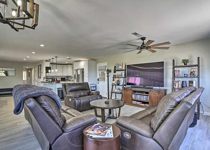 Panoramic Mtn Views: Sunset Sanctuary Holiday home *