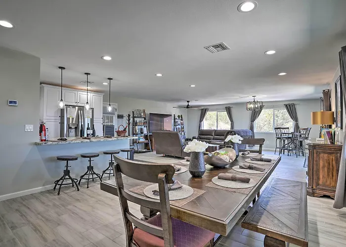 Panoramic Mtn Views: Sunset Sanctuary *