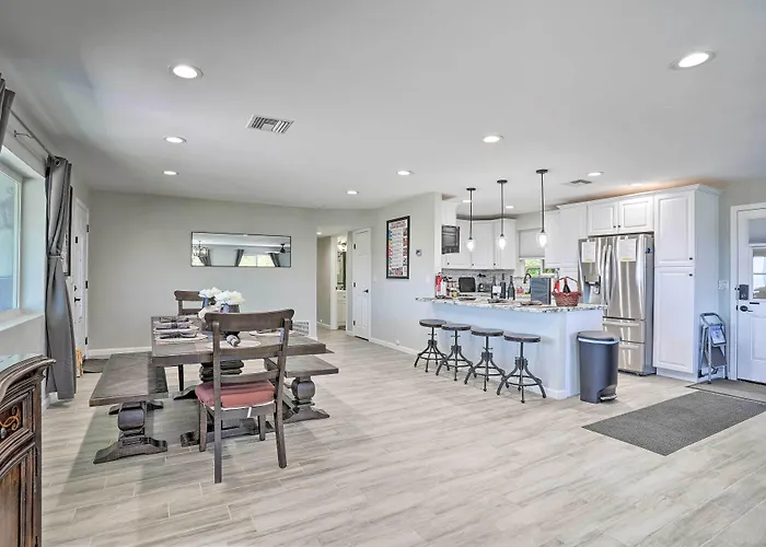 Panoramic Mtn Views: Sunset Sanctuary Holiday home *
